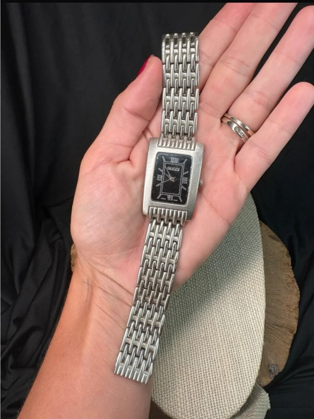 Gucci Style Women's Quartz Wristwatch Stainless Steel Read